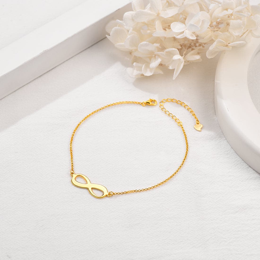 Dainty customized 925 sterling silver 18k gold plated personalized engravable infinity symbol name charm abklet bracelet for women girls, symbolizes eternity and everlasting love & friendship. 