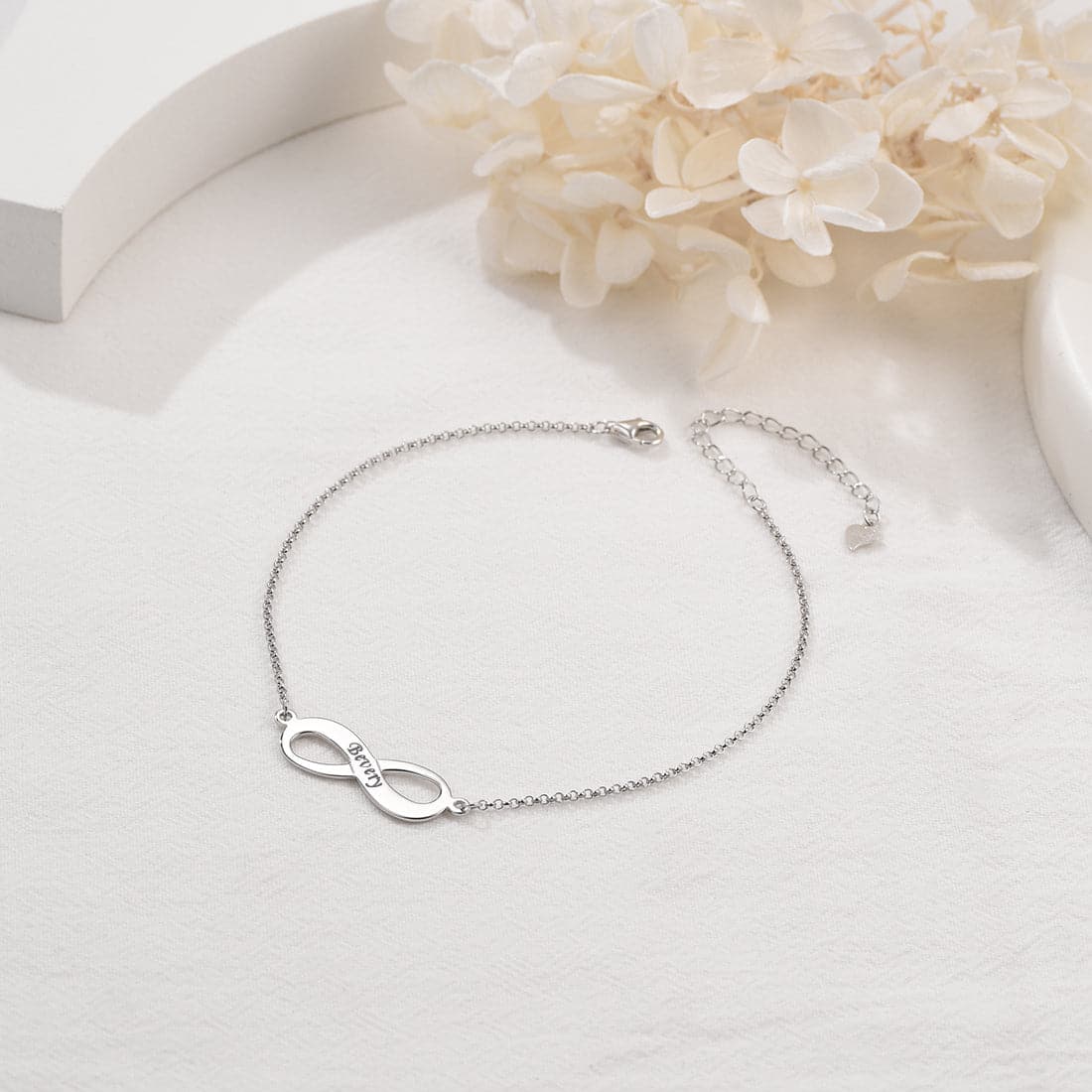 Dainty customized 925 sterling silver 18k gold plated personalized engravable infinity symbol name charm abklet bracelet for women girls, symbolizes eternity and everlasting love & friendship. 