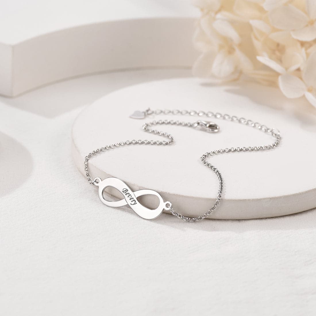 Dainty customized 925 sterling silver 18k gold plated personalized engravable infinity symbol name charm abklet bracelet for women girls, symbolizes eternity and everlasting love & friendship. 