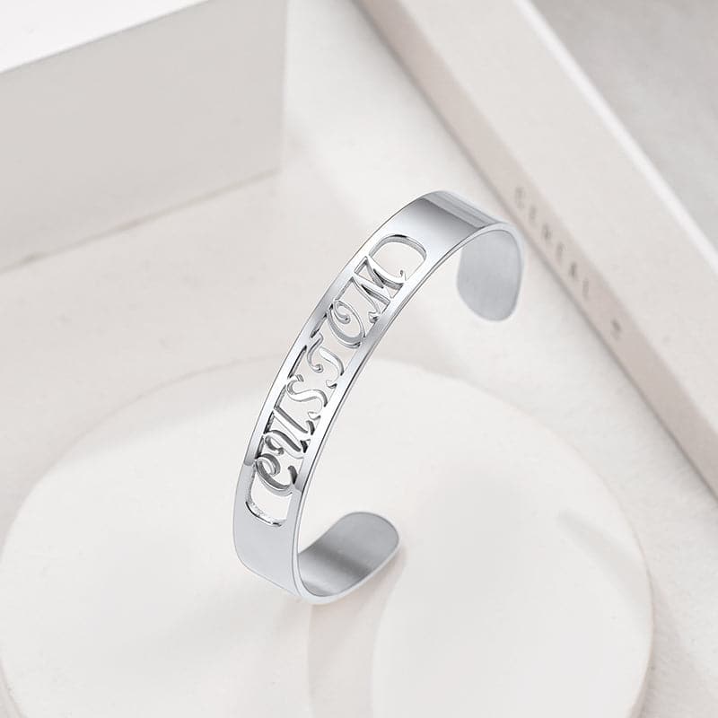 Classic custom 316L stainless steel 18k gold plated hollow out initial name bracelet open cuff bangle for women girls